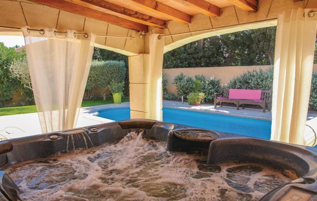 Villa Flamenca - Piscine Chauffee ชาโตเรอนาร์ ภายนอก รูปภาพ